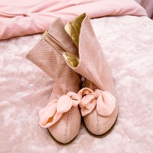 Joyfolie pink boots